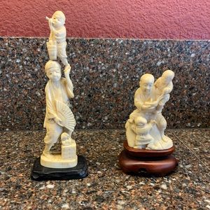 Set of Two Chinese Ivory Figurines. 19th Century.